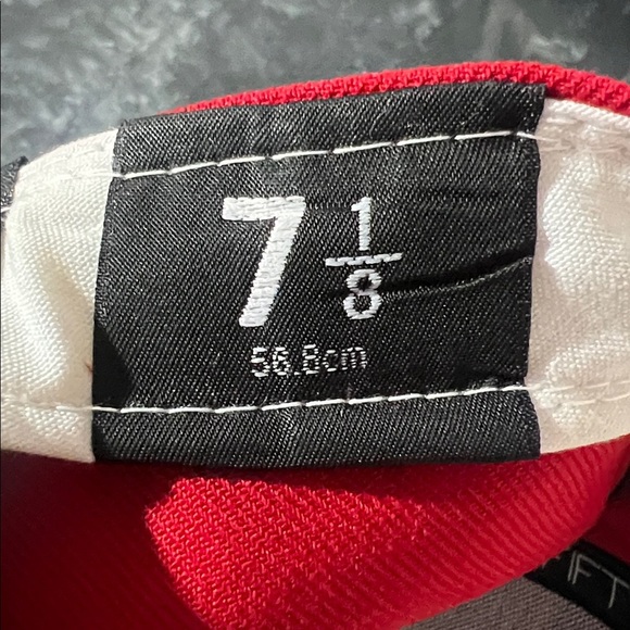 New York Yankees New Era Purple Undervisor  Fitted Hat - Red - Picture 7 of 10